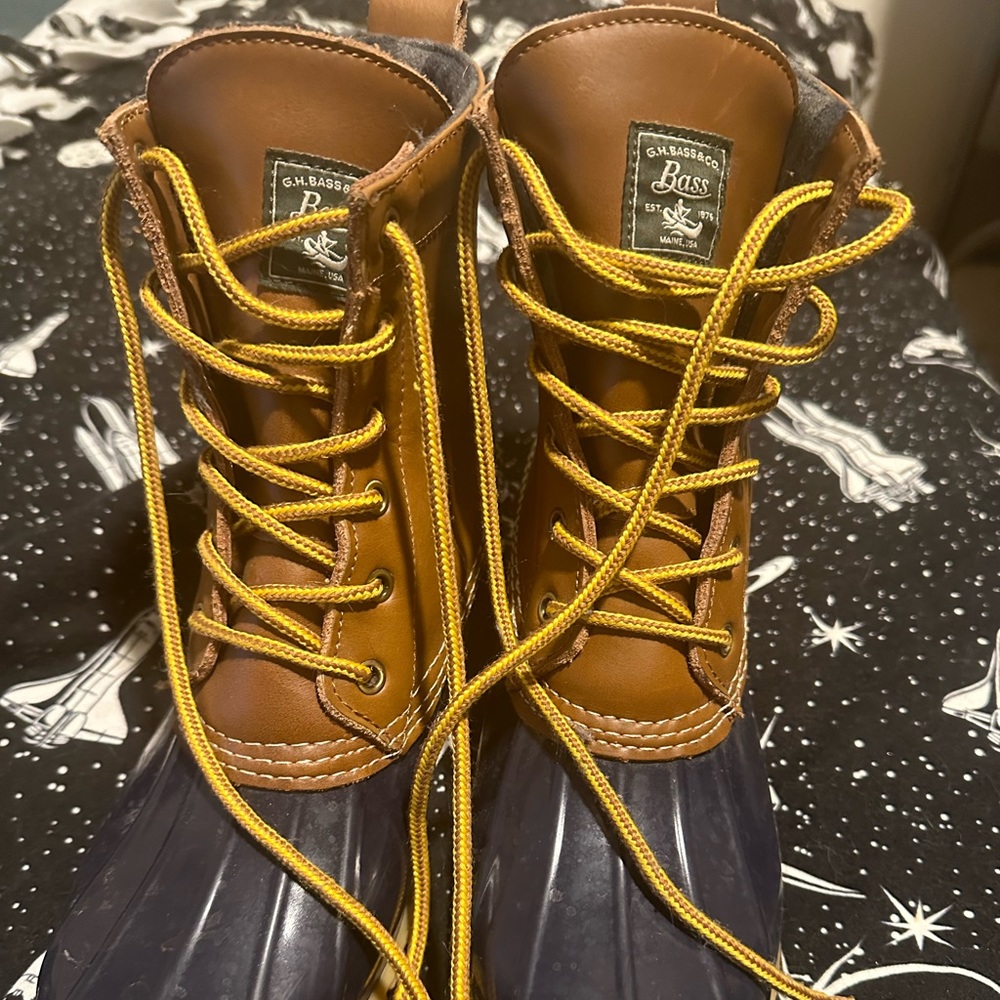 GH Bass Women’s Harlequin Leather Duck Boots